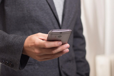 Service- oder Betreuungstermin anfordern Service- oder Betreuungstermin anfordern